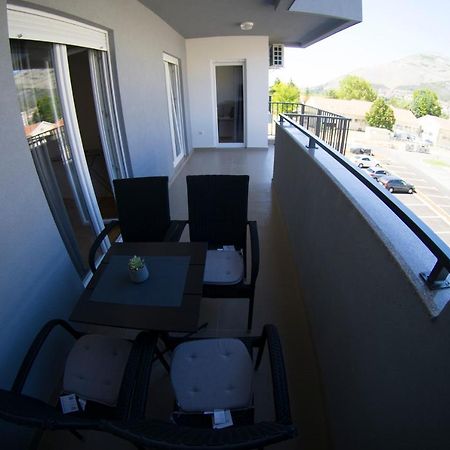 Apartman Sunlight เทรบินเย ภายนอก รูปภาพ