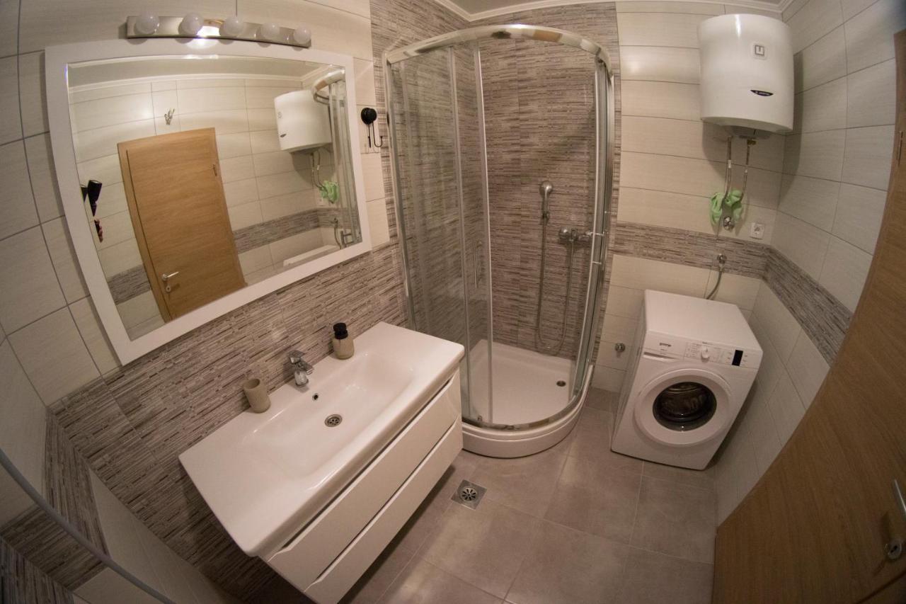 Apartman Sunlight เทรบินเย ภายนอก รูปภาพ