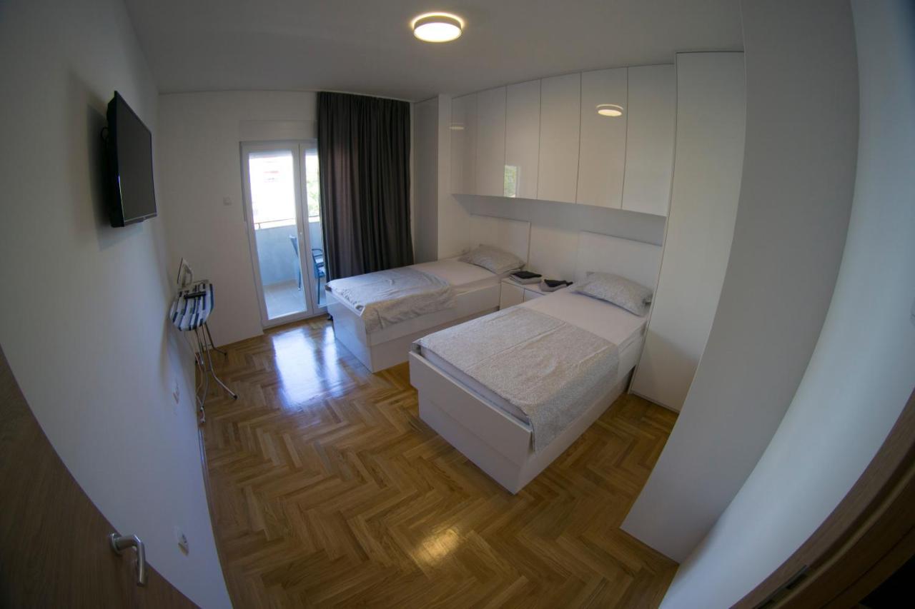 Apartman Sunlight เทรบินเย ภายนอก รูปภาพ